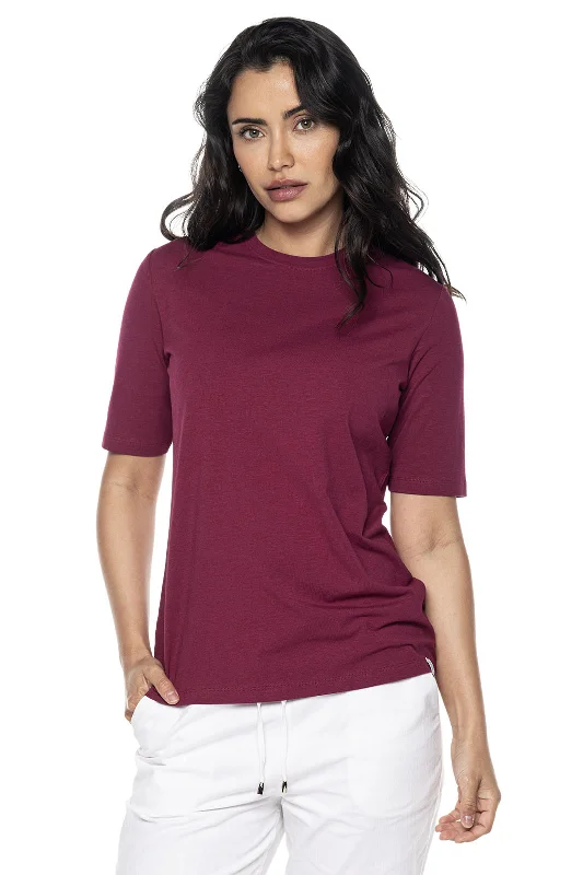 Dainty  Women's Morada Everyday Short Sleeve T-Shirt | Regular Parent